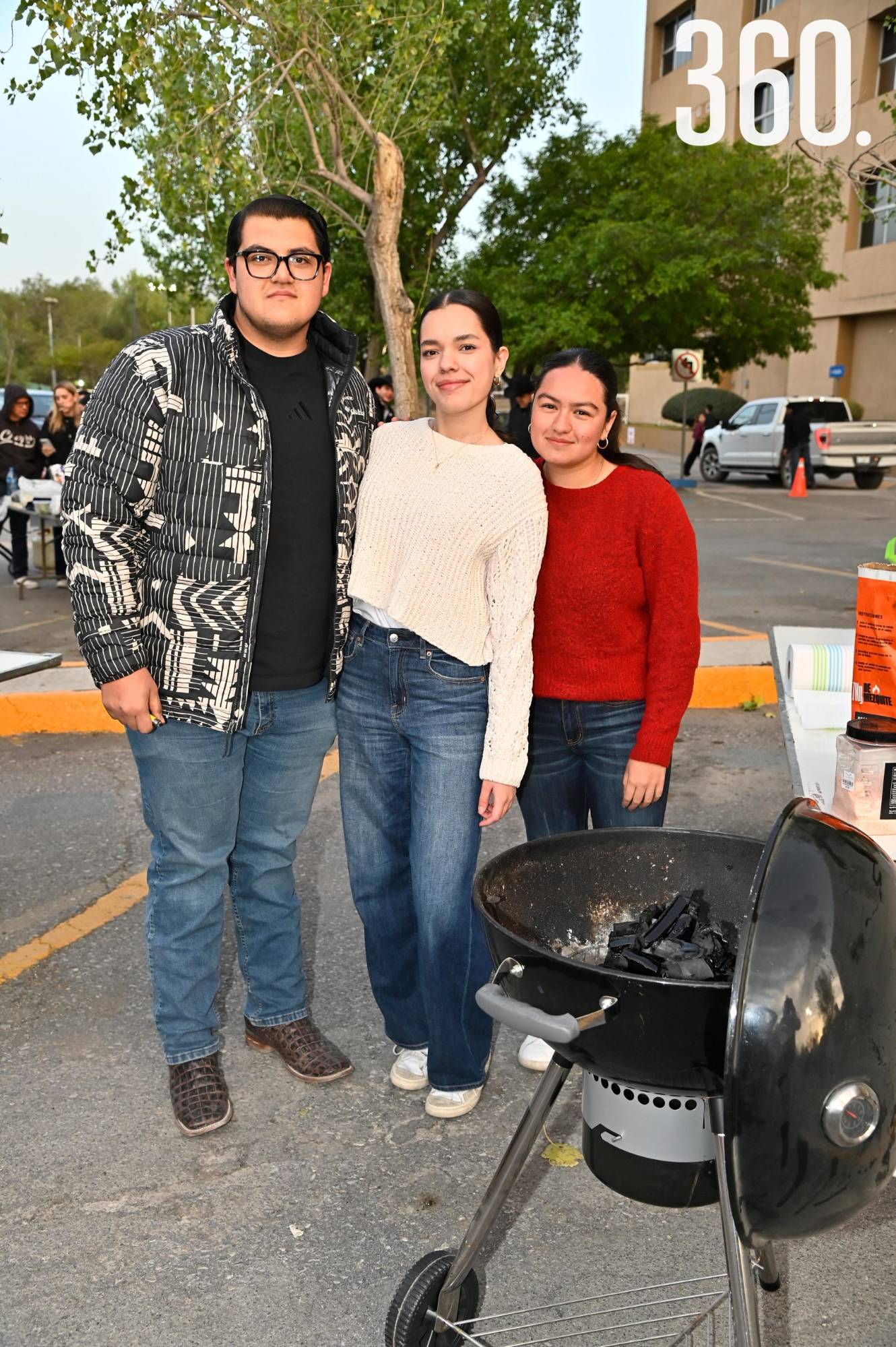 $!Ricardo Mufdi y Alejandra Saucedo y Daniela Rodríguez.