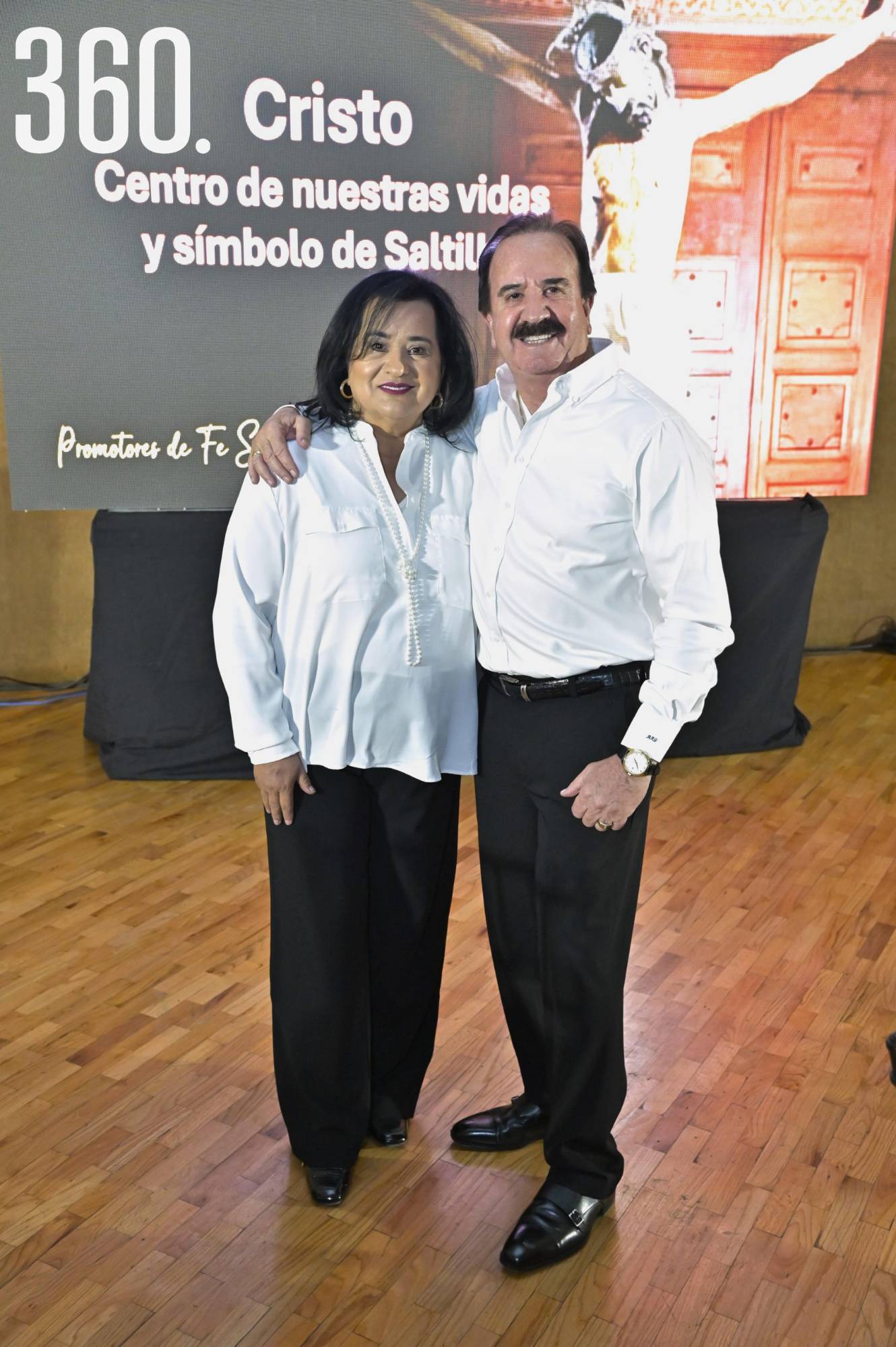 $!Norma Reyes de González y Abelardo González.