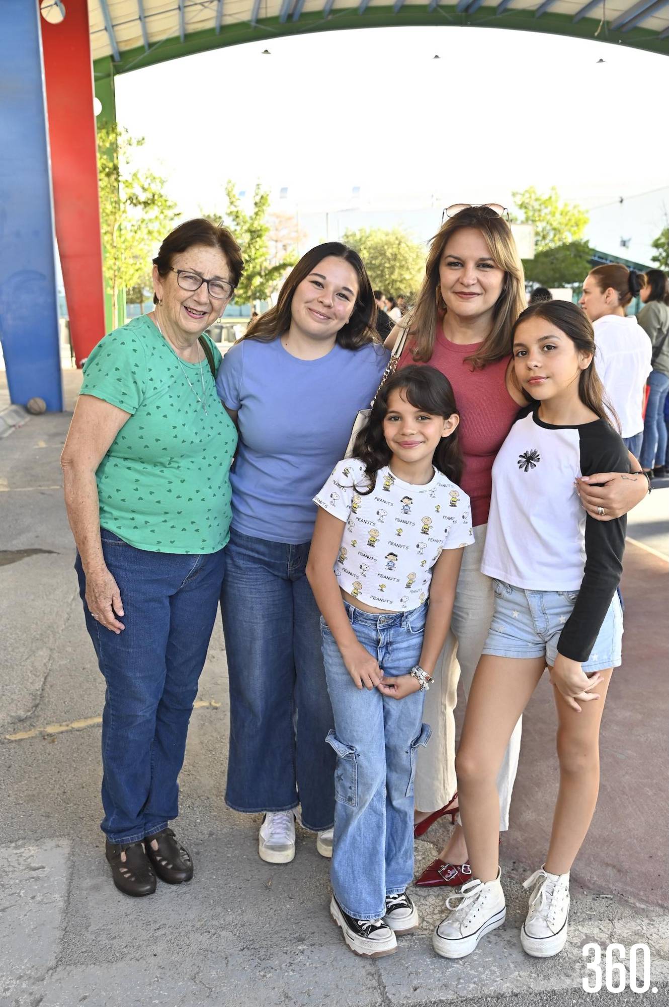 $!Emma Leticia Rodríguez, Ana Valencia, Gaby Aguirre, Abril y Andrea Garza.