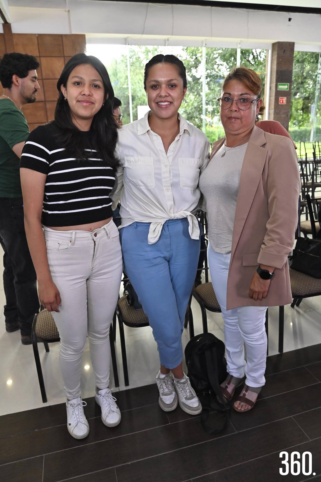 $!Natalie y Lizeth Medina con Janet Rivera.