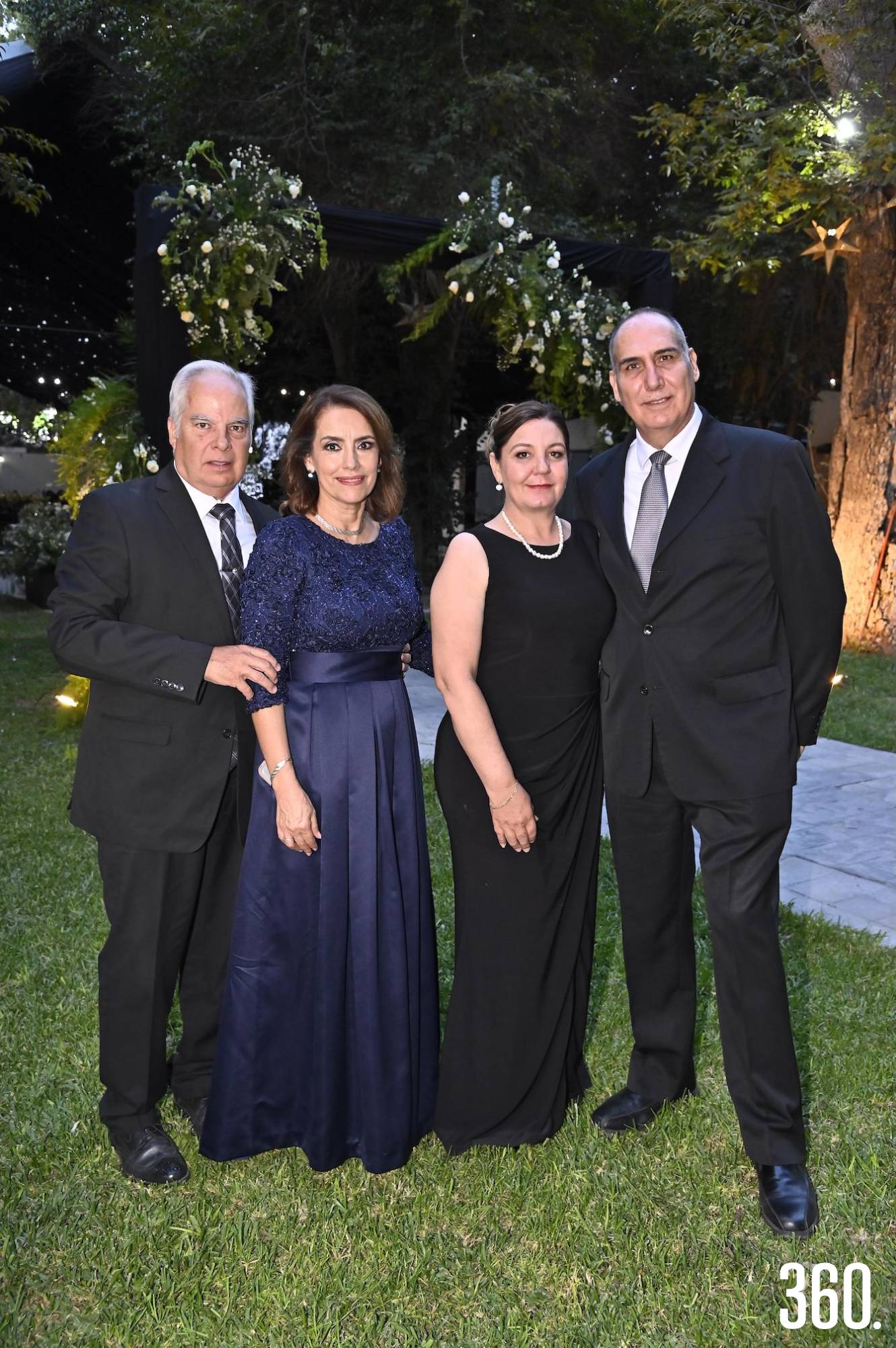 $!Javier y Norma Recio con Esperanza Villegas y Sergio Alanis.