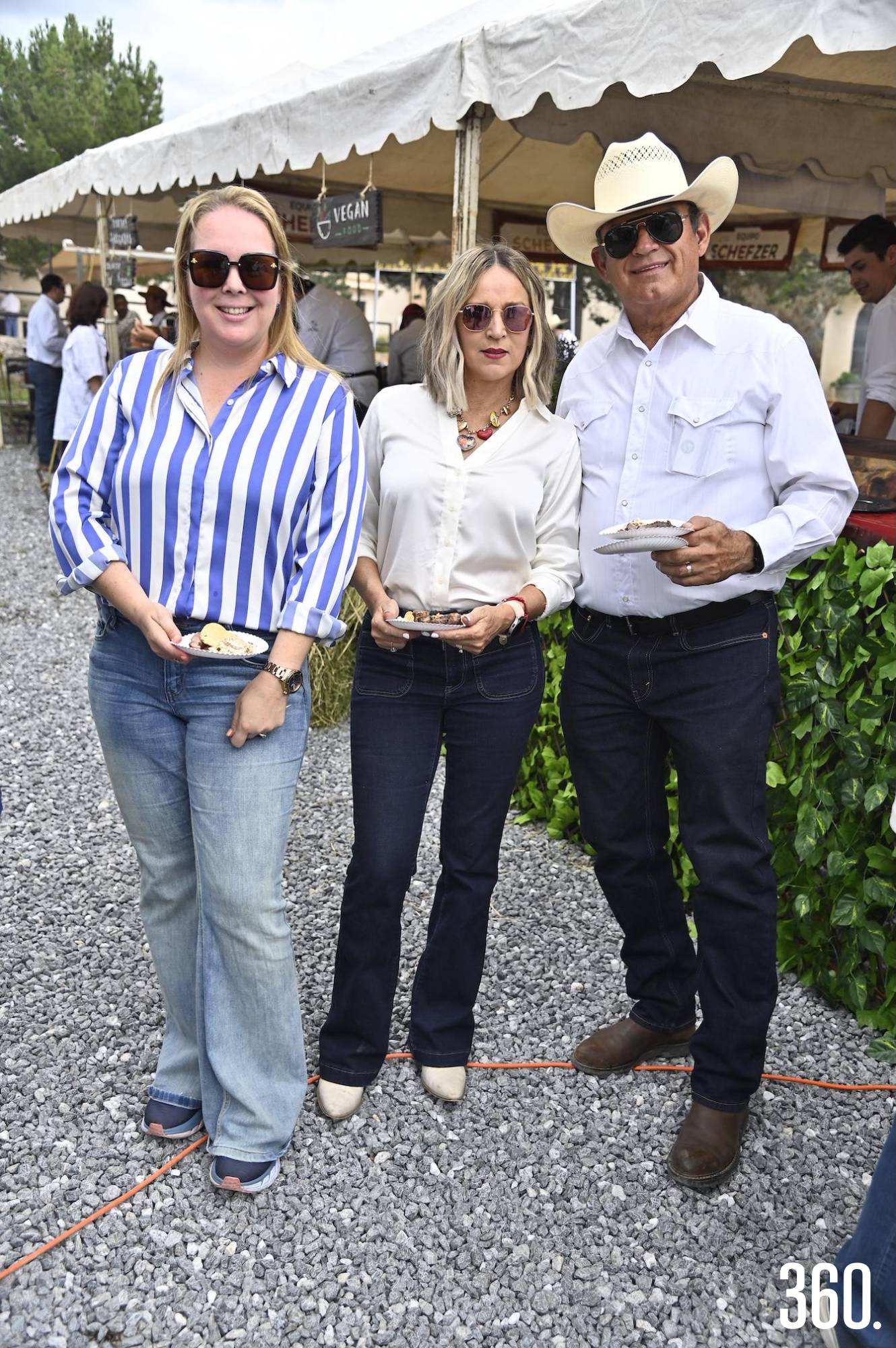 $!María José Cárdenas, Mirtala del Bosque y Jaime Guerra.