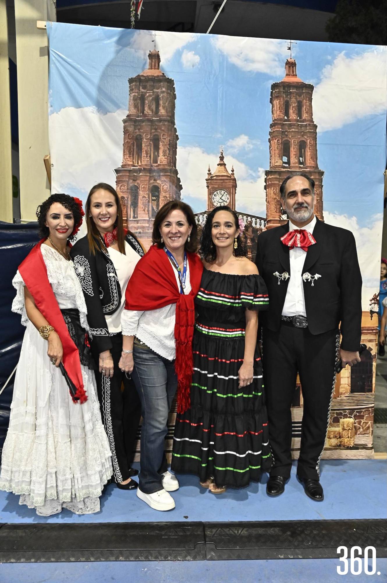 $!Yadira González, Tamara Martínez, Silvia Meneses, Mariana Cervio y Jorge Alanís.