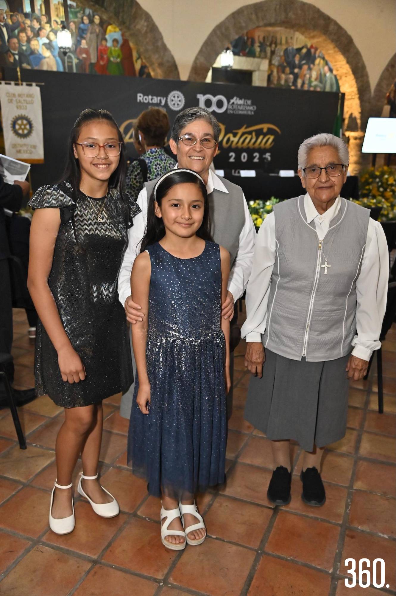 $!Gabriela Martínez, Alondra Ibarra, sor Martha Olivia García y sor Margarita Sánchez.