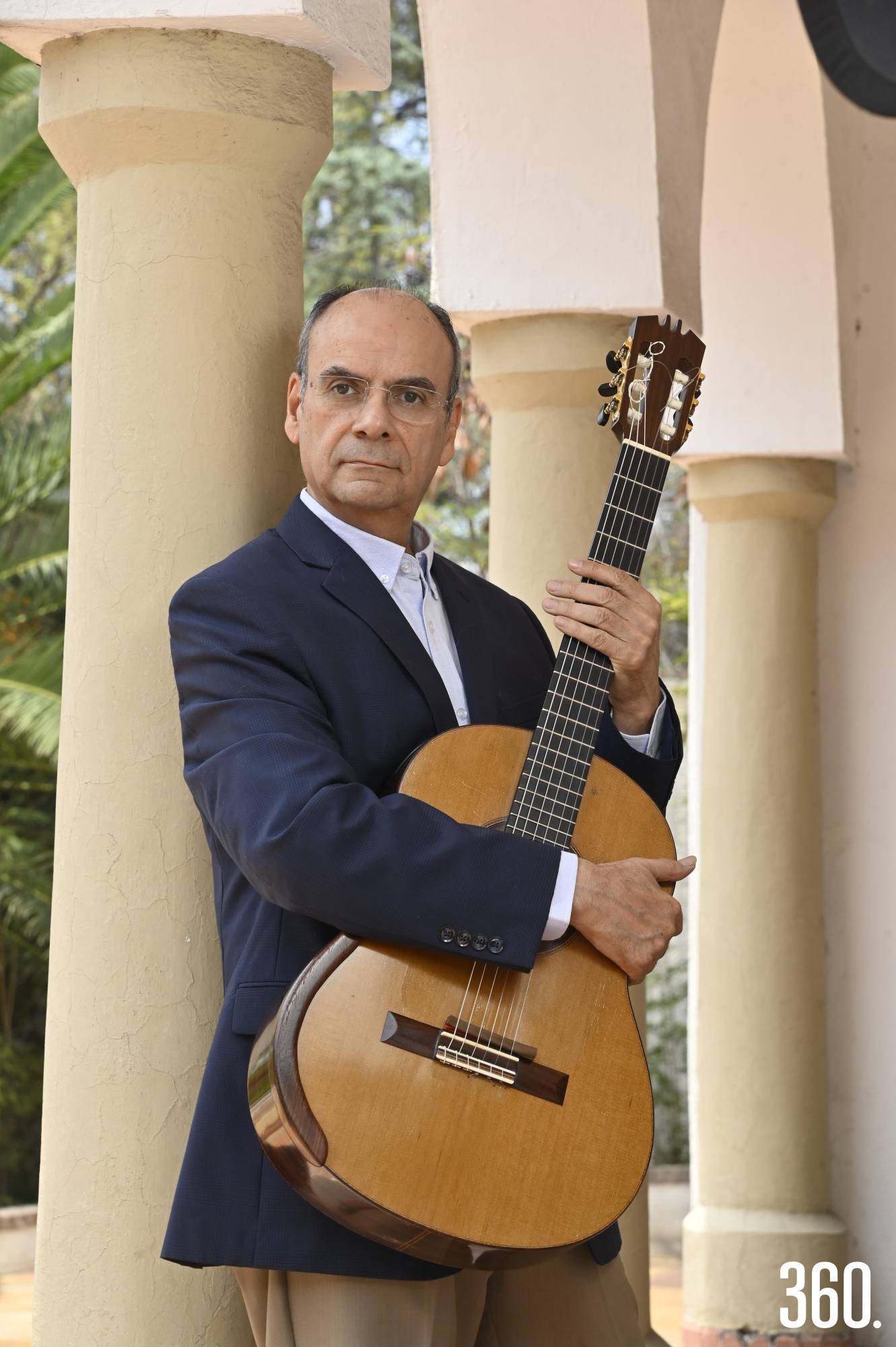 $!Martín Madrigal ha dedicado 45 años al concertismo y tres décadas a impulsar el Festival Internacional de Guitarra de México.