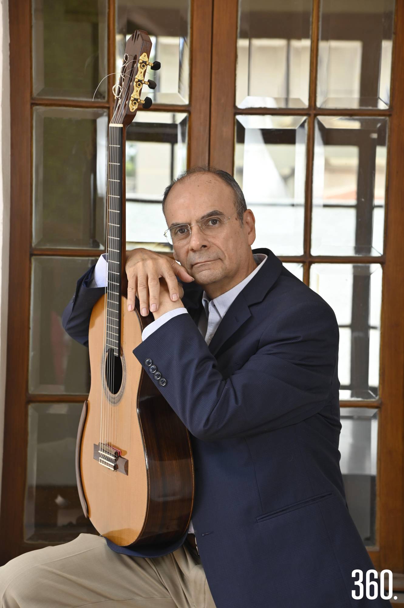 $!Martín Madrigal ha dedicado 45 años al concertismo y tres décadas a impulsar el Festival Internacional de Guitarra de México.