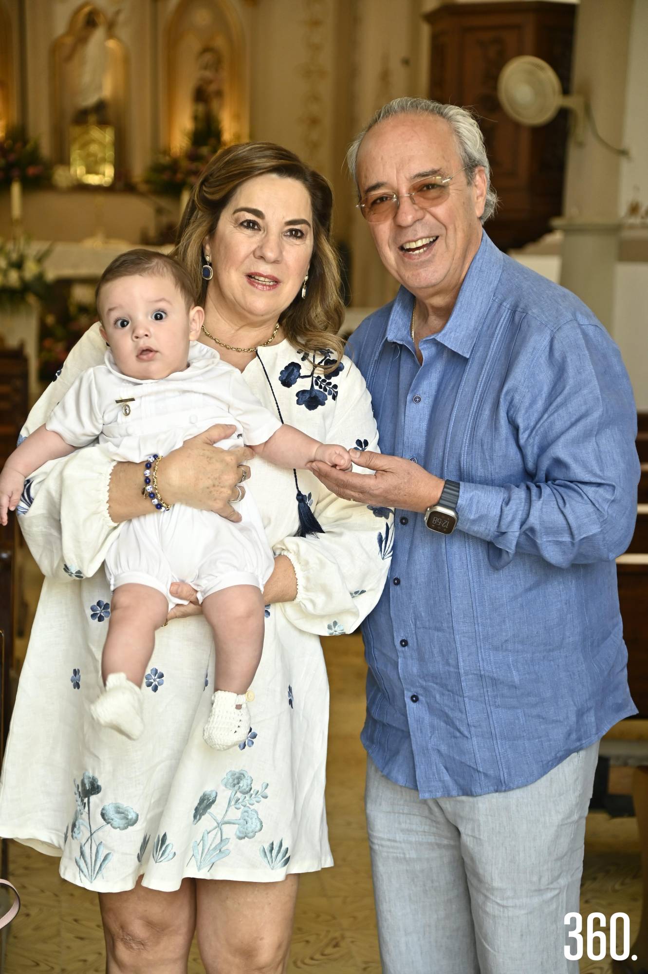 $!Luca junto a sus abuelitos paternos, Marissa Montemayor y Fernando López.