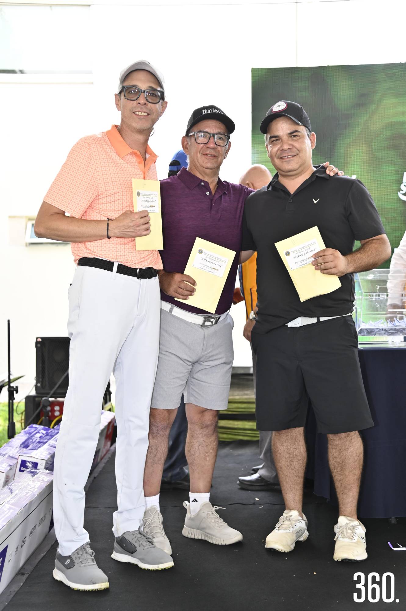 $!Ramiro Rivera, Luis González Garza y Homero Gómez Strozzi, mejores O’Yes hoyo 18.
