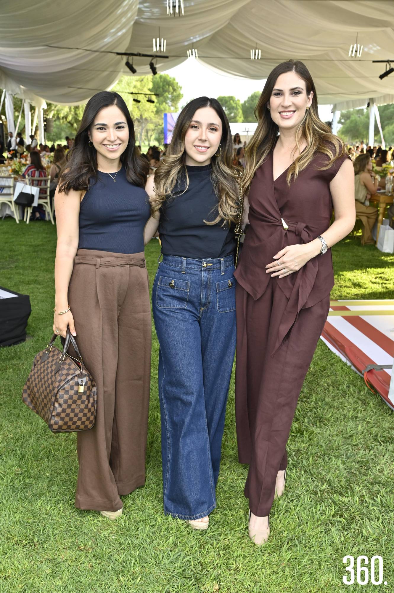 $!Ana Karen Cavazos, Alejandra Sandoval y Ale Izarrarás.
