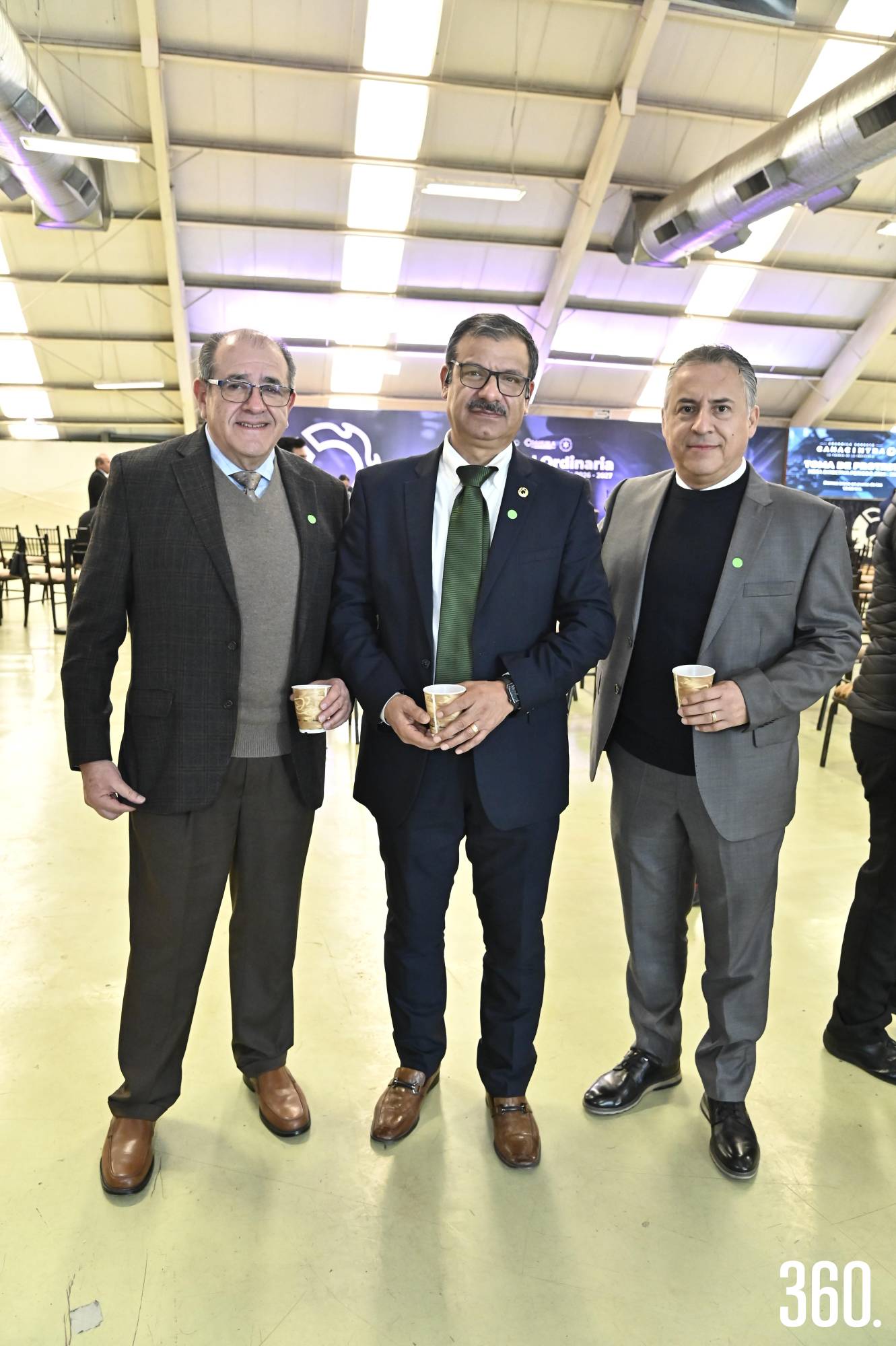 $!REELIGE CANACINTRA SURESTE A SU PRESIDENTE