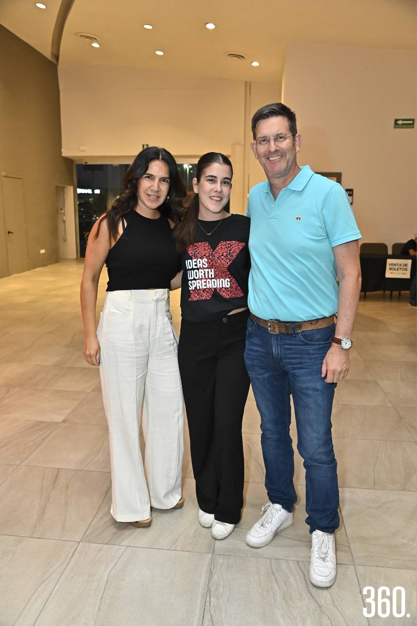 $!Mónica Agüero, Isabella y Thomas Gocht.