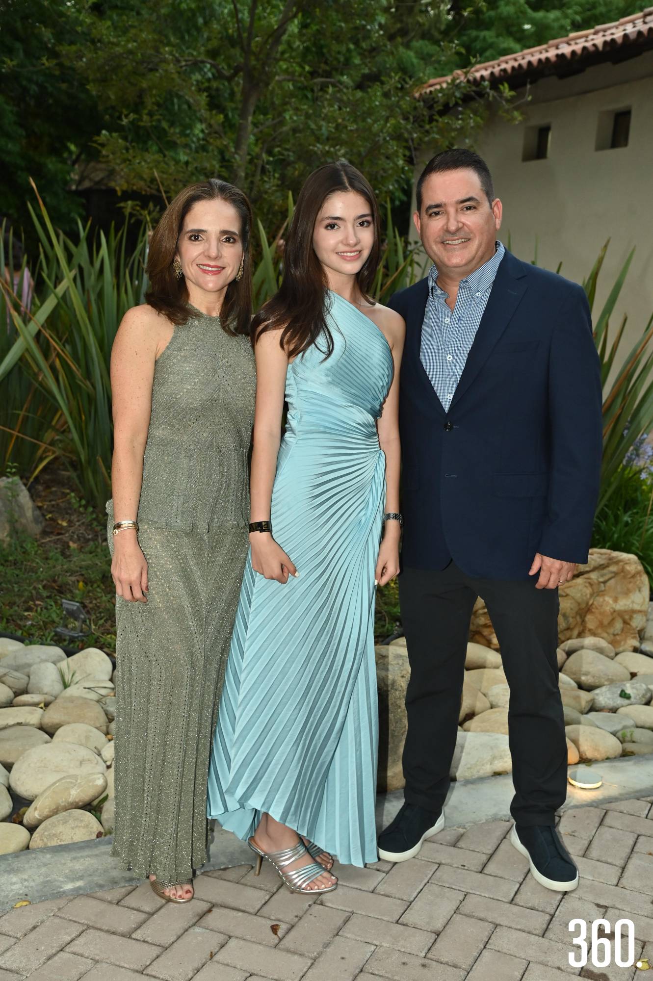 $!Alejandra Garza, Mariale y Carlos Morales.