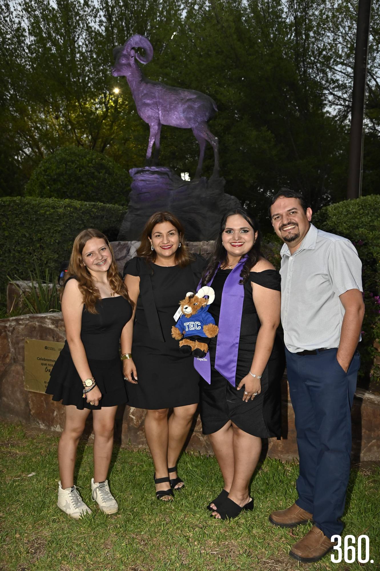 $!Familia Villalobos Barajas.