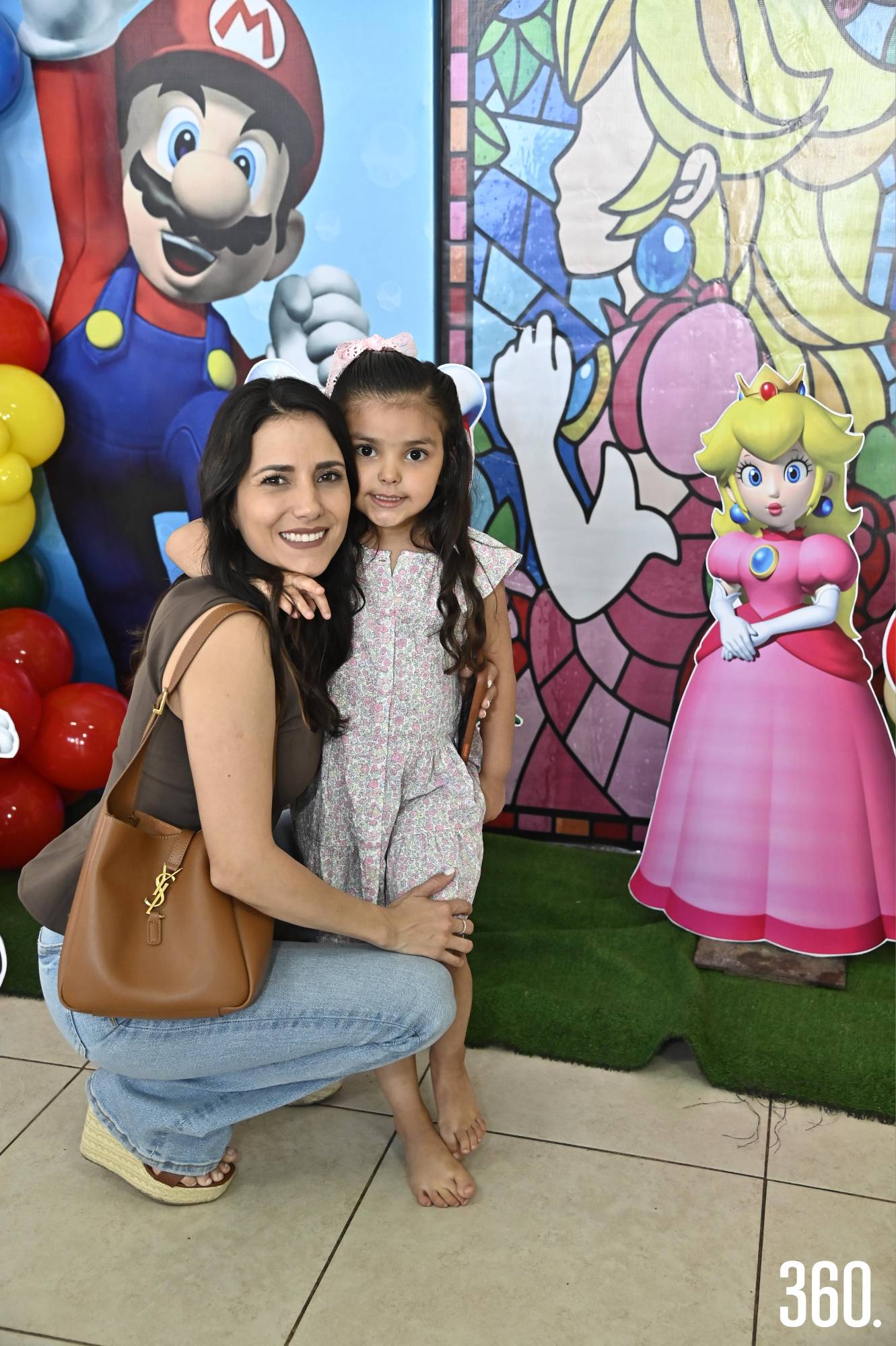 $!Elva Puente y Constanza Berlanga.
