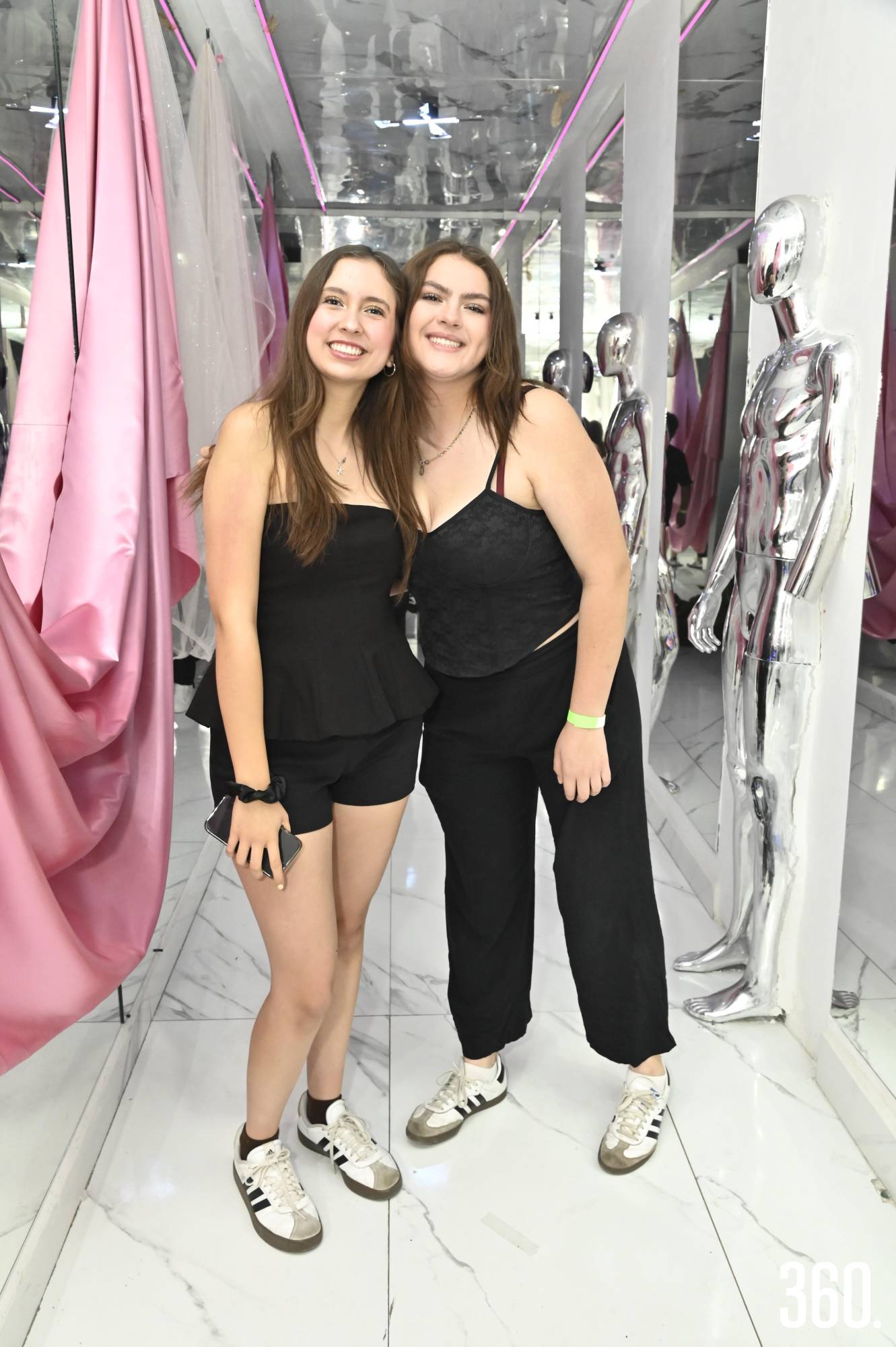 $!Ximena García y Ximena Sáenz.