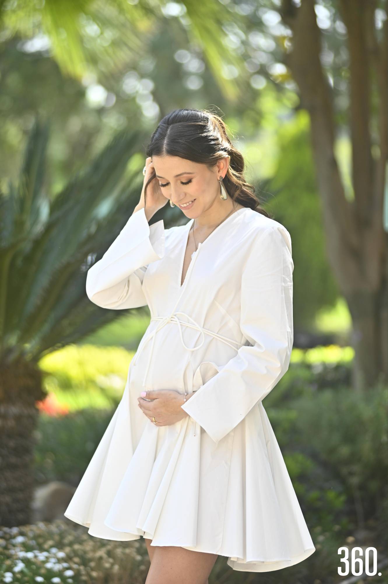 $!Paola y su esposo, Alexander Henderson, esperan a su hijo o hija con amor.