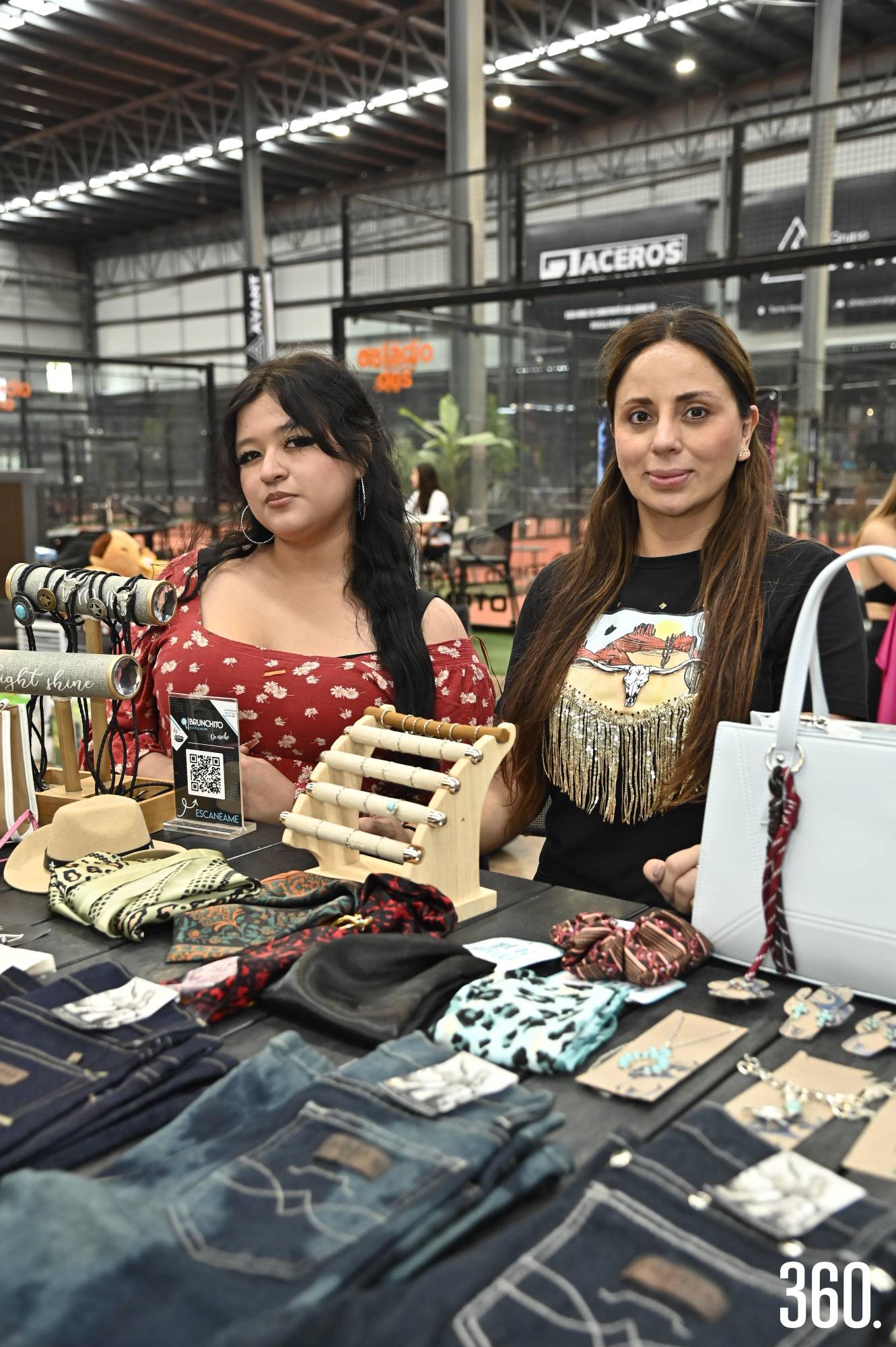 $!Ximena Valdés y Lucía Ríos.
