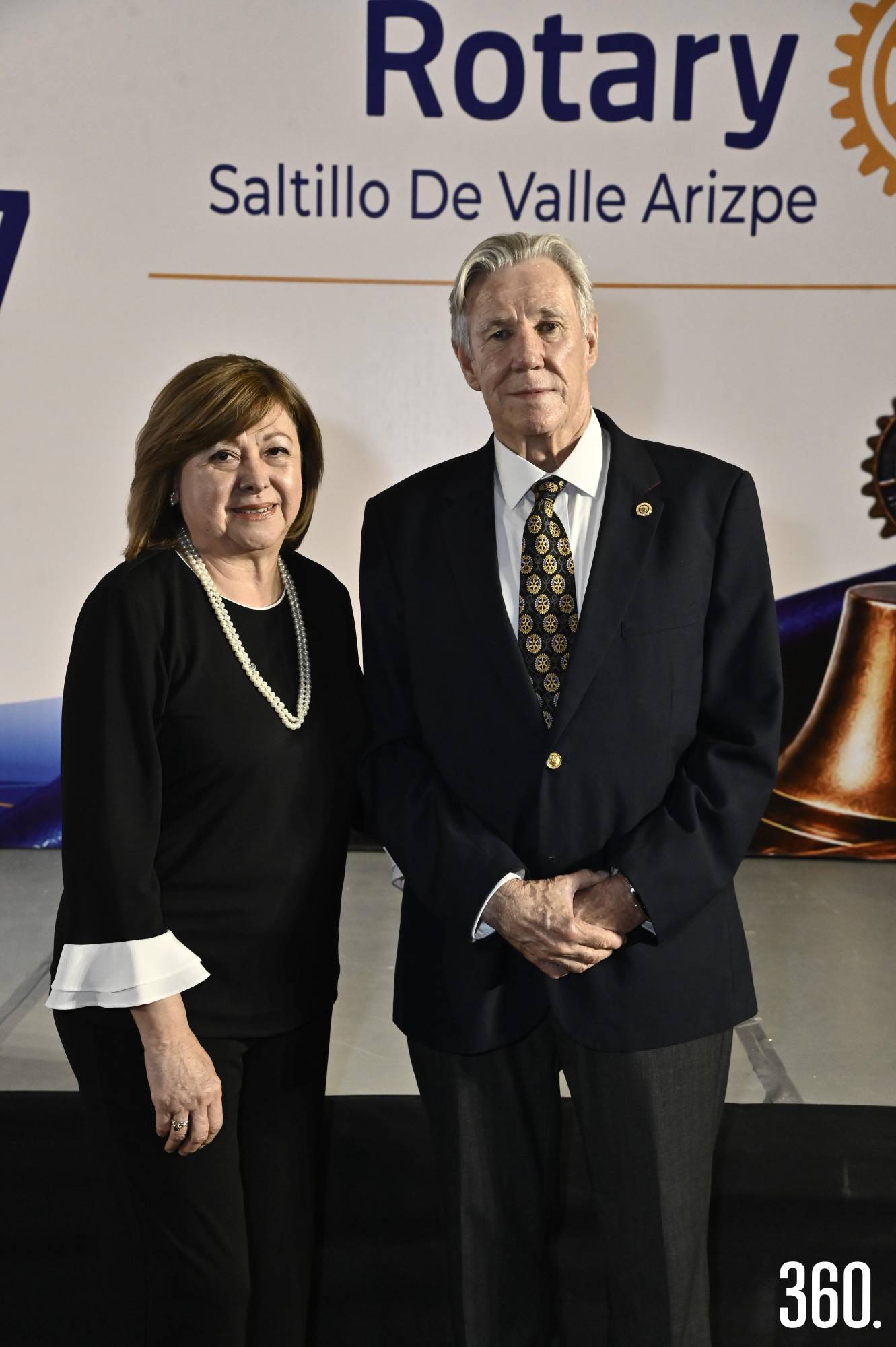 $!Joannie Aguirre de Camp y Collins Camp.