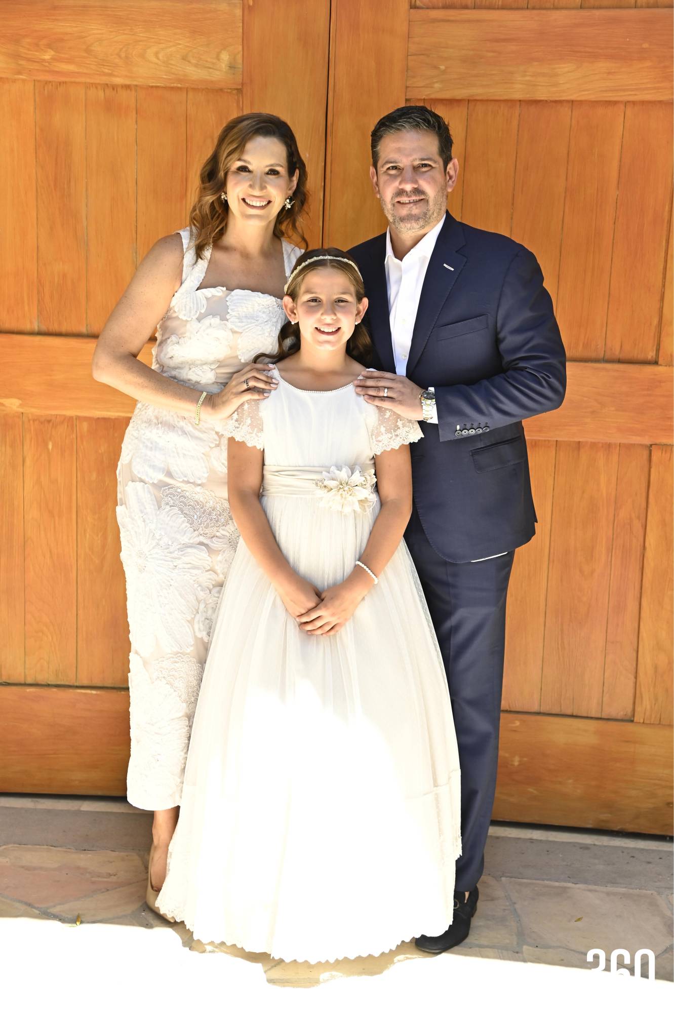 $!Paty Elizondo y Leonardo Campo con Cordelia.