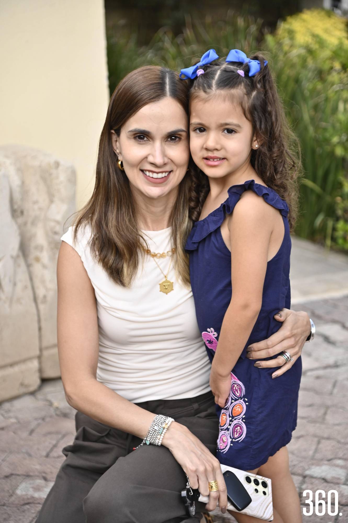 $!Ana Laura Cárdenas y Alina Abramo.