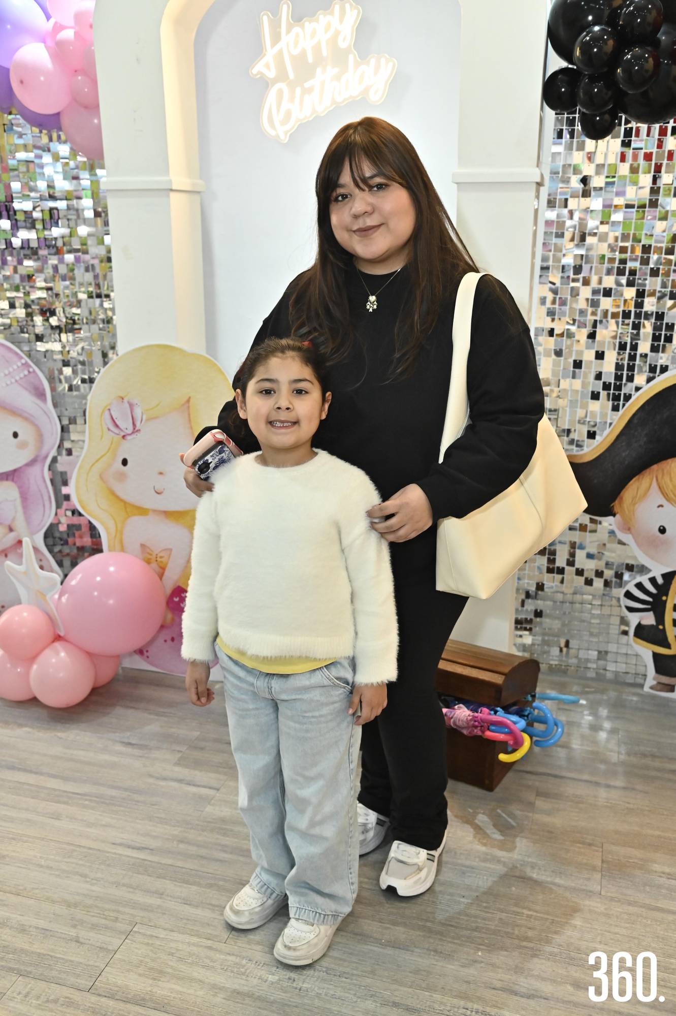 $!Ana Paula Carbajal y Lupita Villaseñor.