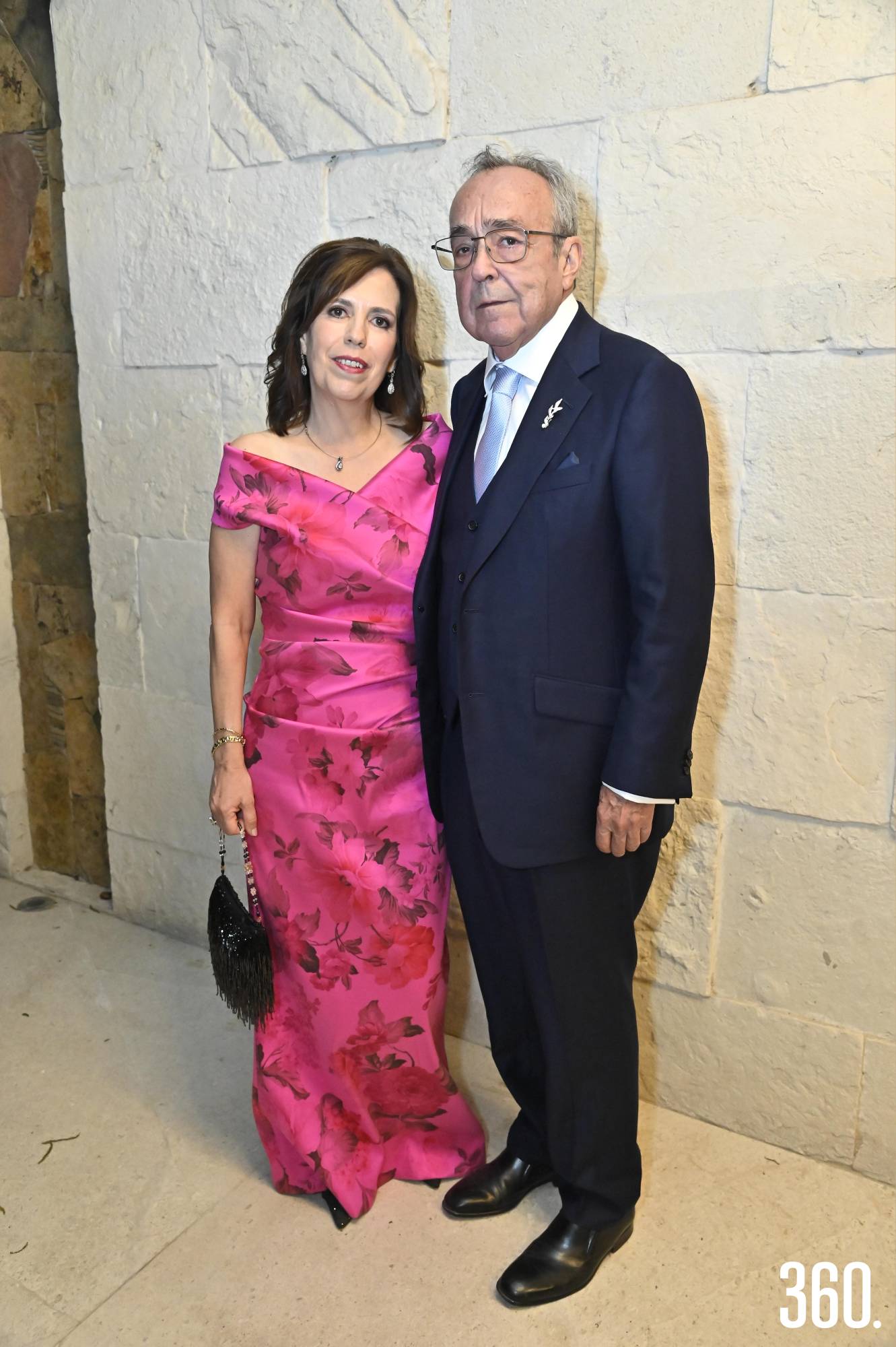 $!Olivia Strozzi y Francisco López, padres del novio.