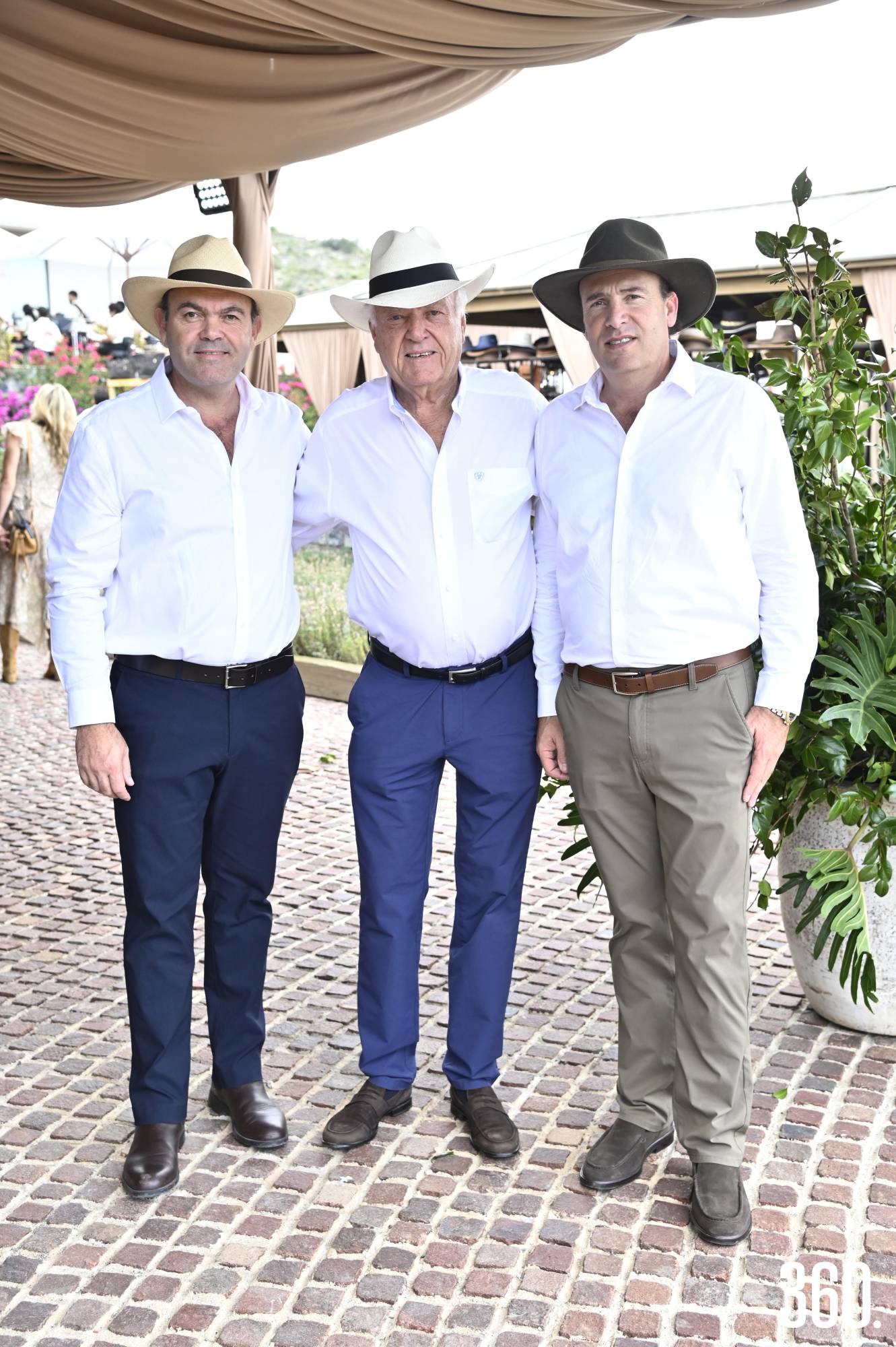$!Don Arturo Mendel con sus hijos, Arturo y David Mendel.