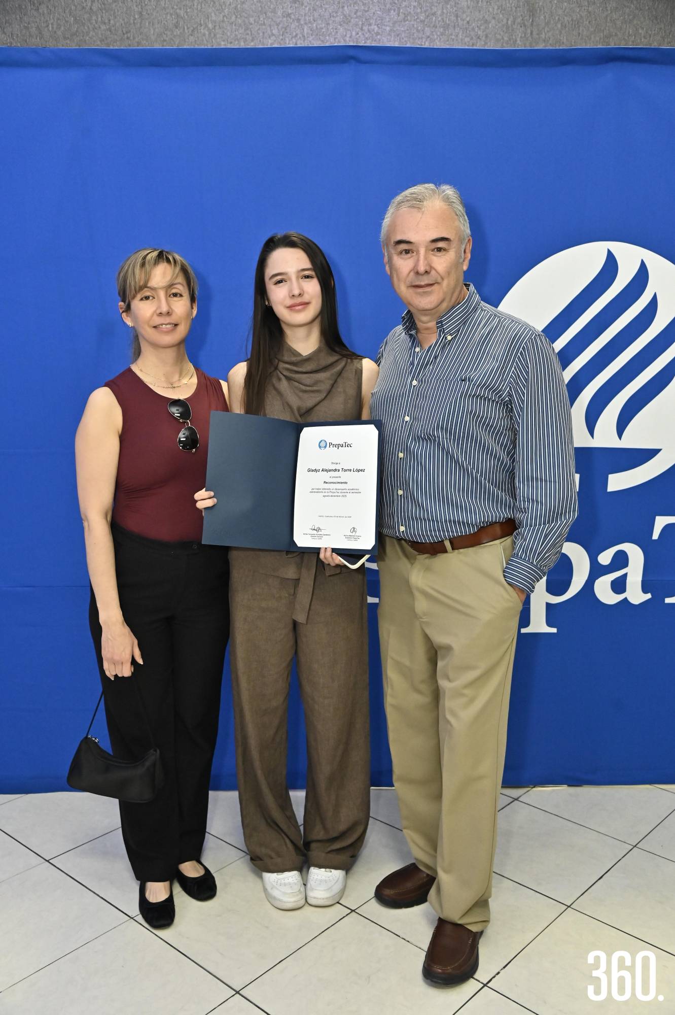 $!Gladys López, Gladys Alejandra y José Luis Torre.