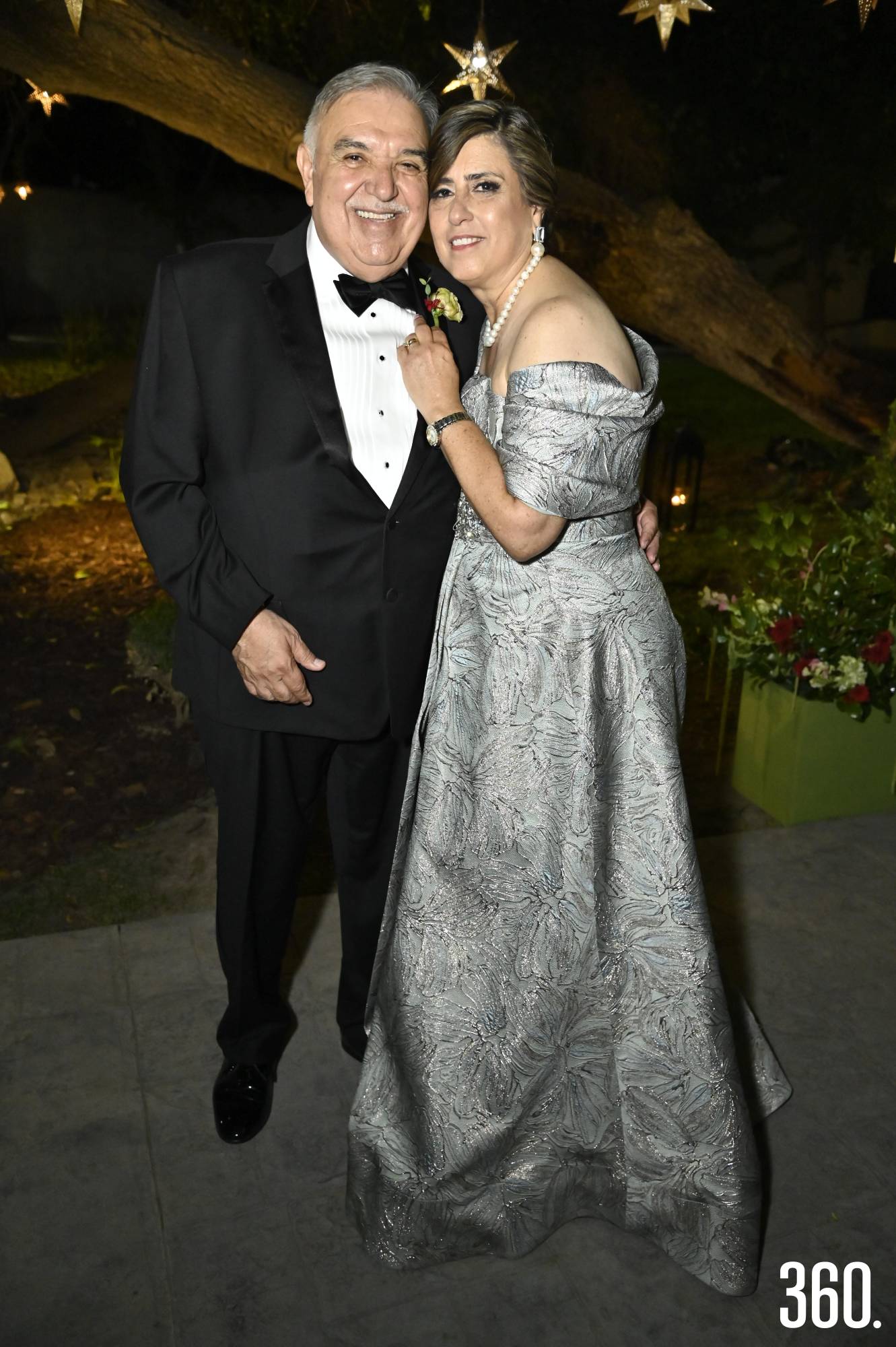 $!Homero Martínez y Ana María González, papás del novio.