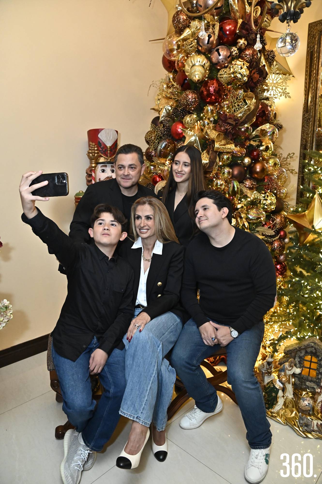 $!Entre risas, juegos y recuerdos, la Navidad se vive en familia.