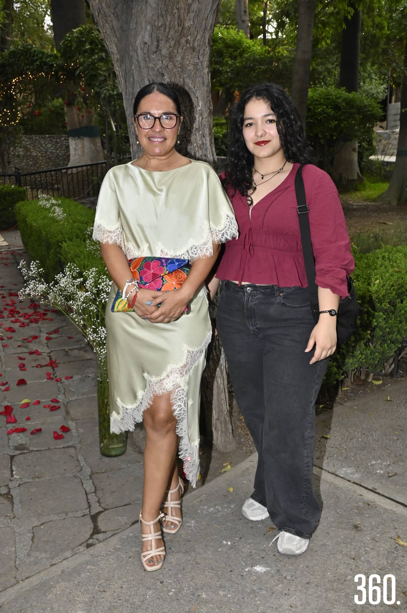 $!Gabriela Torres y Zuri Gallegos.
