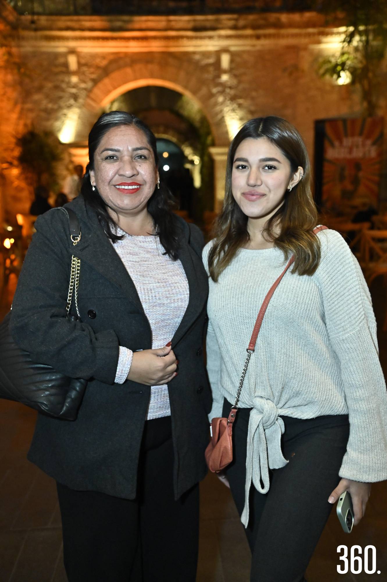 $!Jessica Alvarado y Wendy Linares.