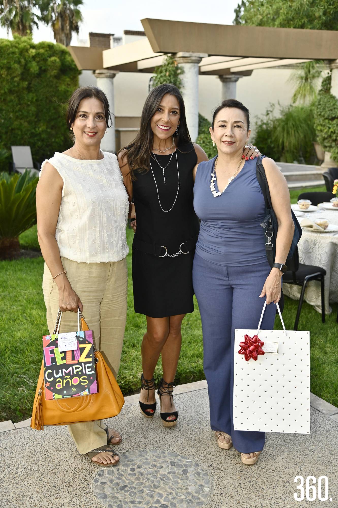 $!Cinthia Elizondo, Maricarmen Flores y Martha Cardoza.