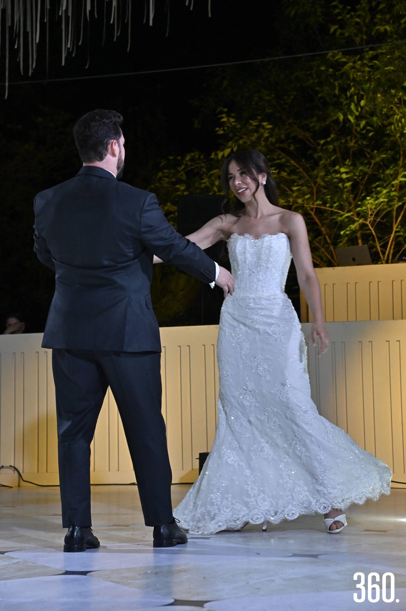 $!El nuevo matrimonio abrió pista.