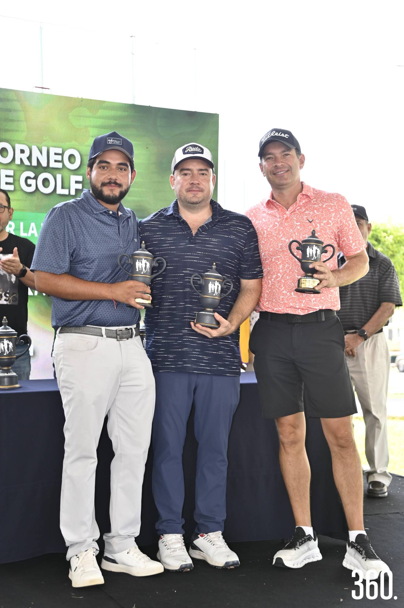$!Gerardo Covarrubias, Antonio José Hinojosa y César Coss, 2° lugar.