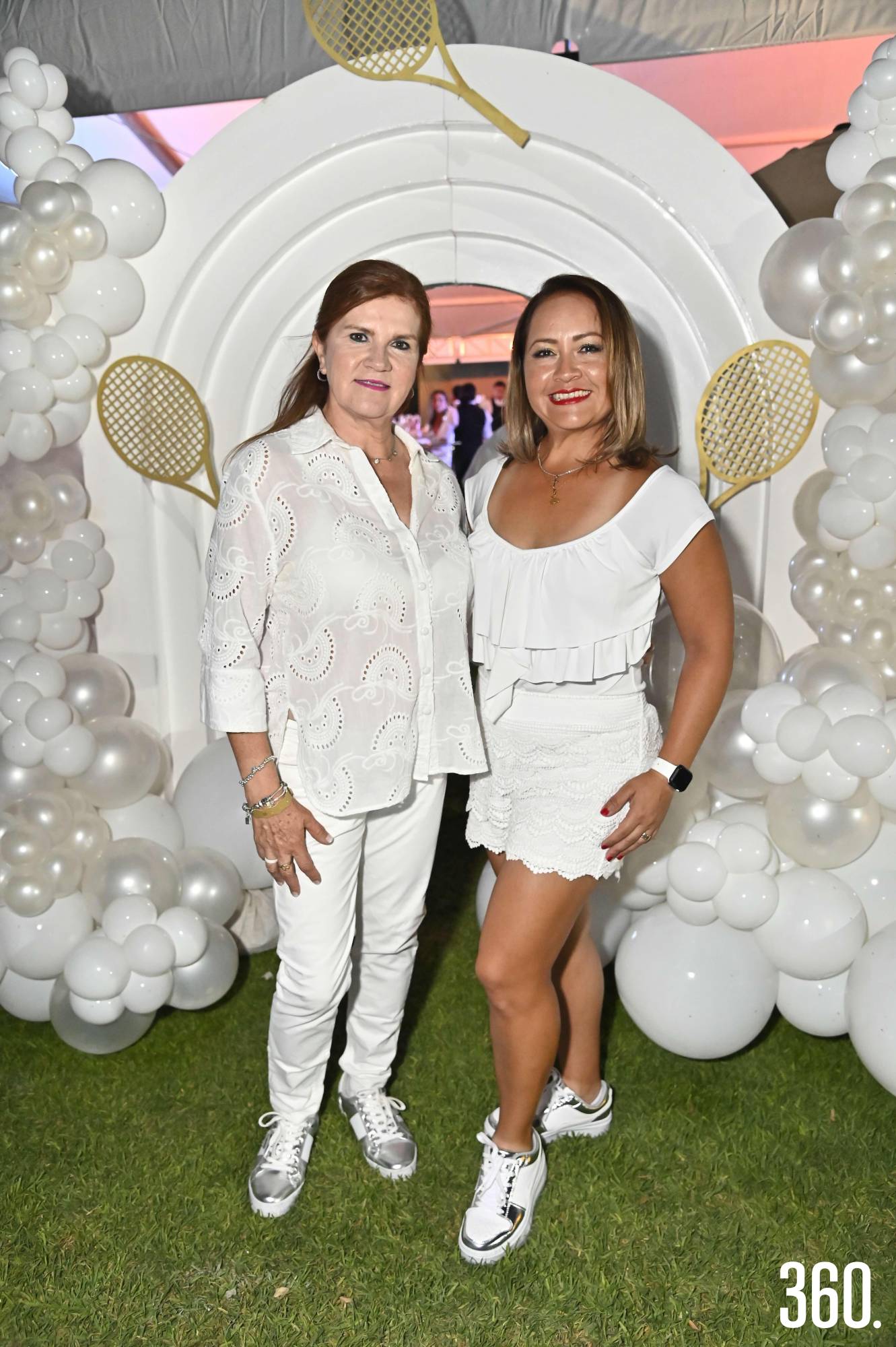 $!Oli García y Janeth Mireles.