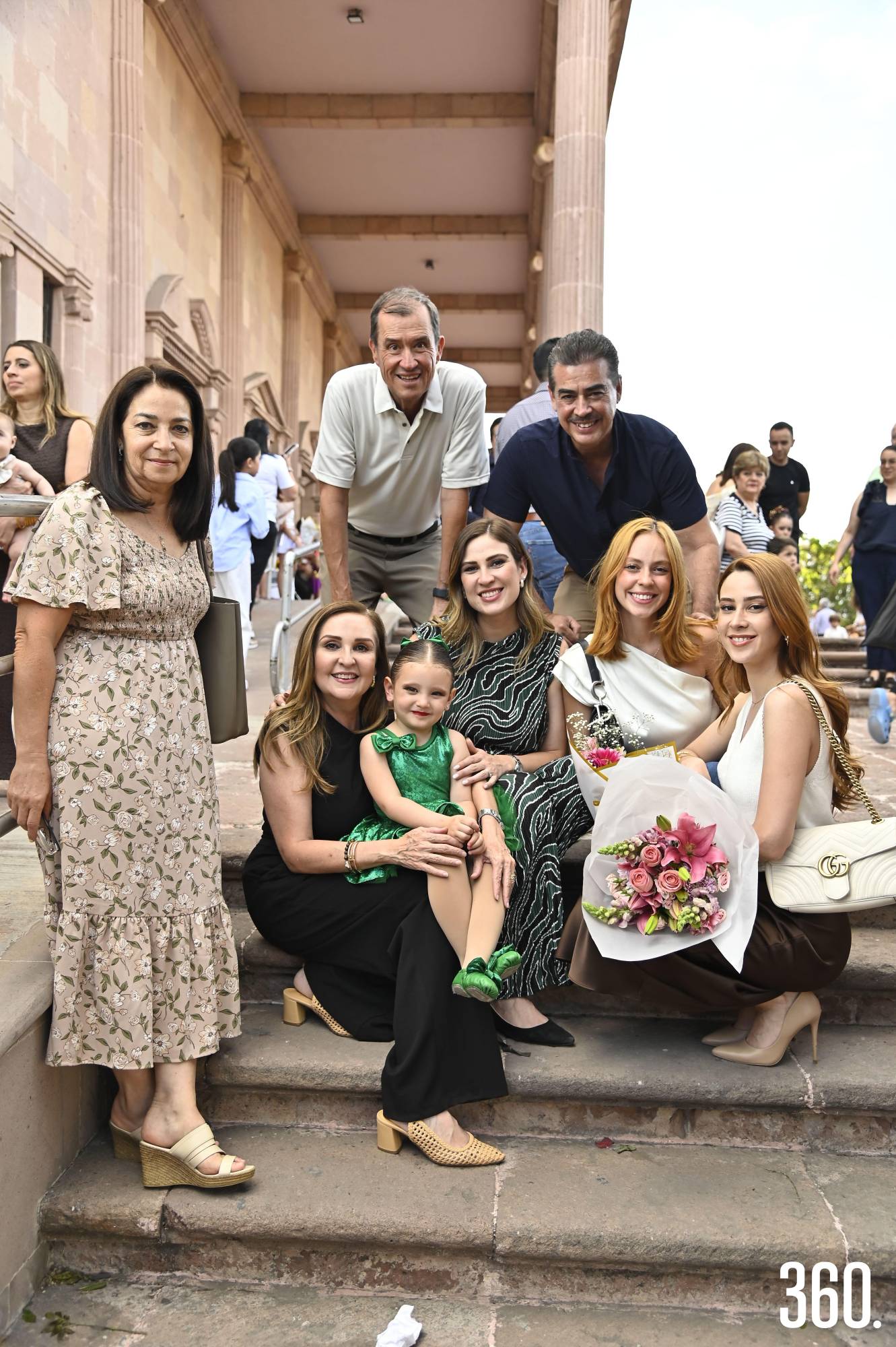 $!Familia Izarraras y Familia Wah.