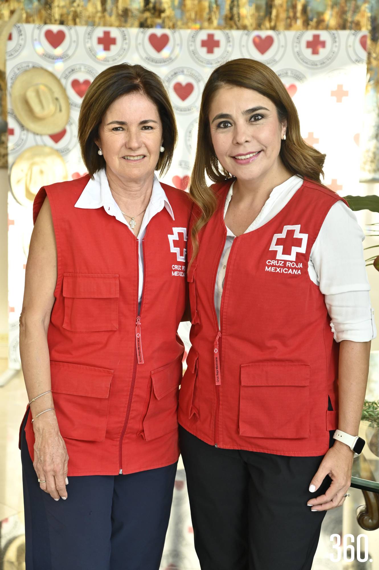 $!Yoyis Flores de Pérez, Presidenta de Cruz Roja, y Dinora López, la directora general de Cruz Roja.