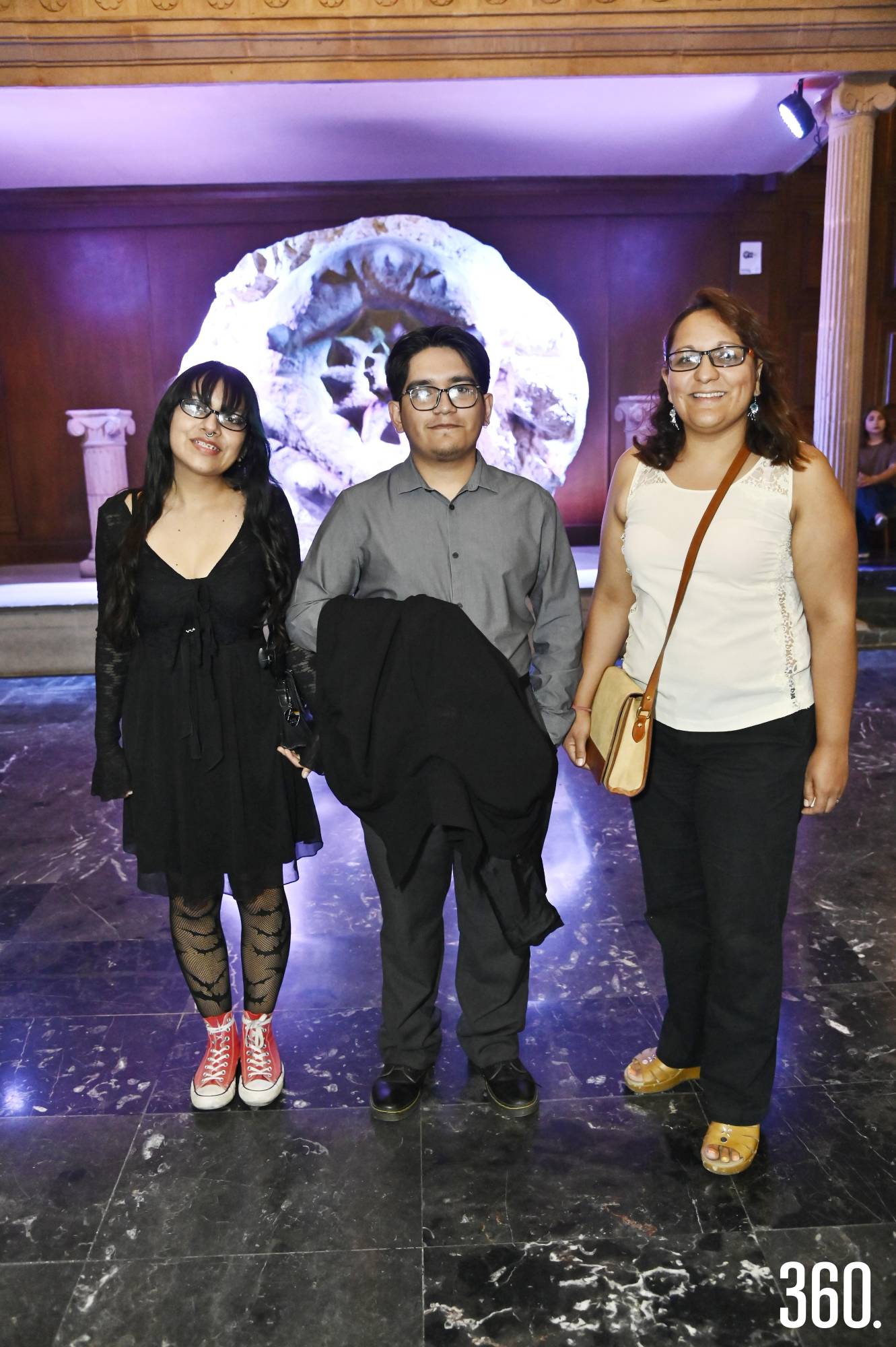 $!Montserrat Ponce, Axel y Laura Carrera.