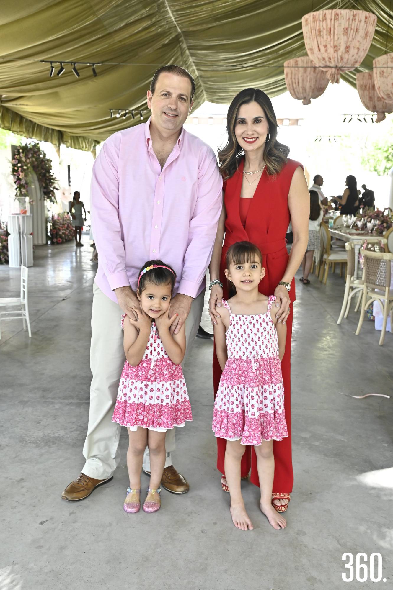 $!Dante Abramo, Ana Laura Cárdenas, Alina y Antonella Abramo.