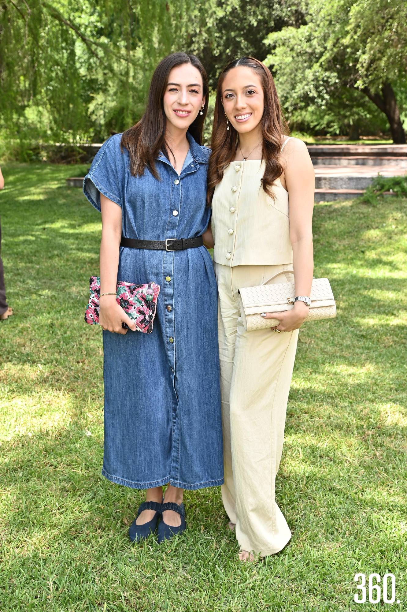 $!Paola Ortega y Tere de León.