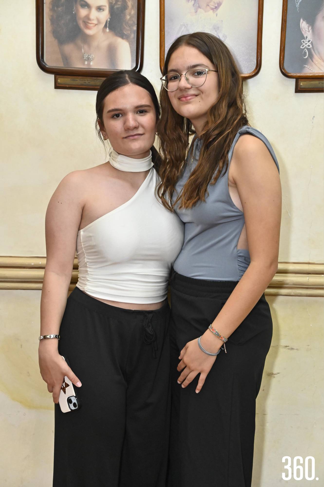 $!Ana Carla Cantú y Sara López.