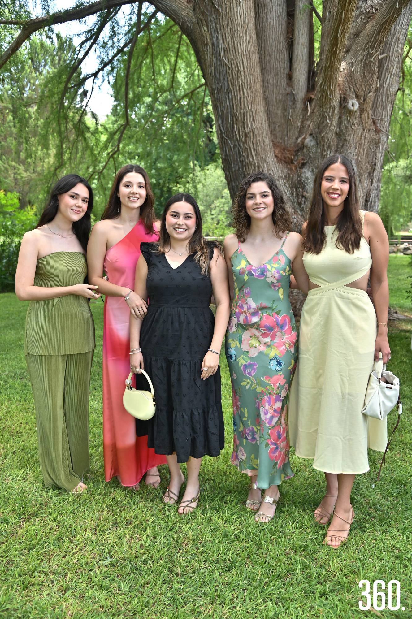 $!Paloma Bolaños, Ana Cris Villarreal, Natalia de León, María Lucía y Ana Fernanda Canales.