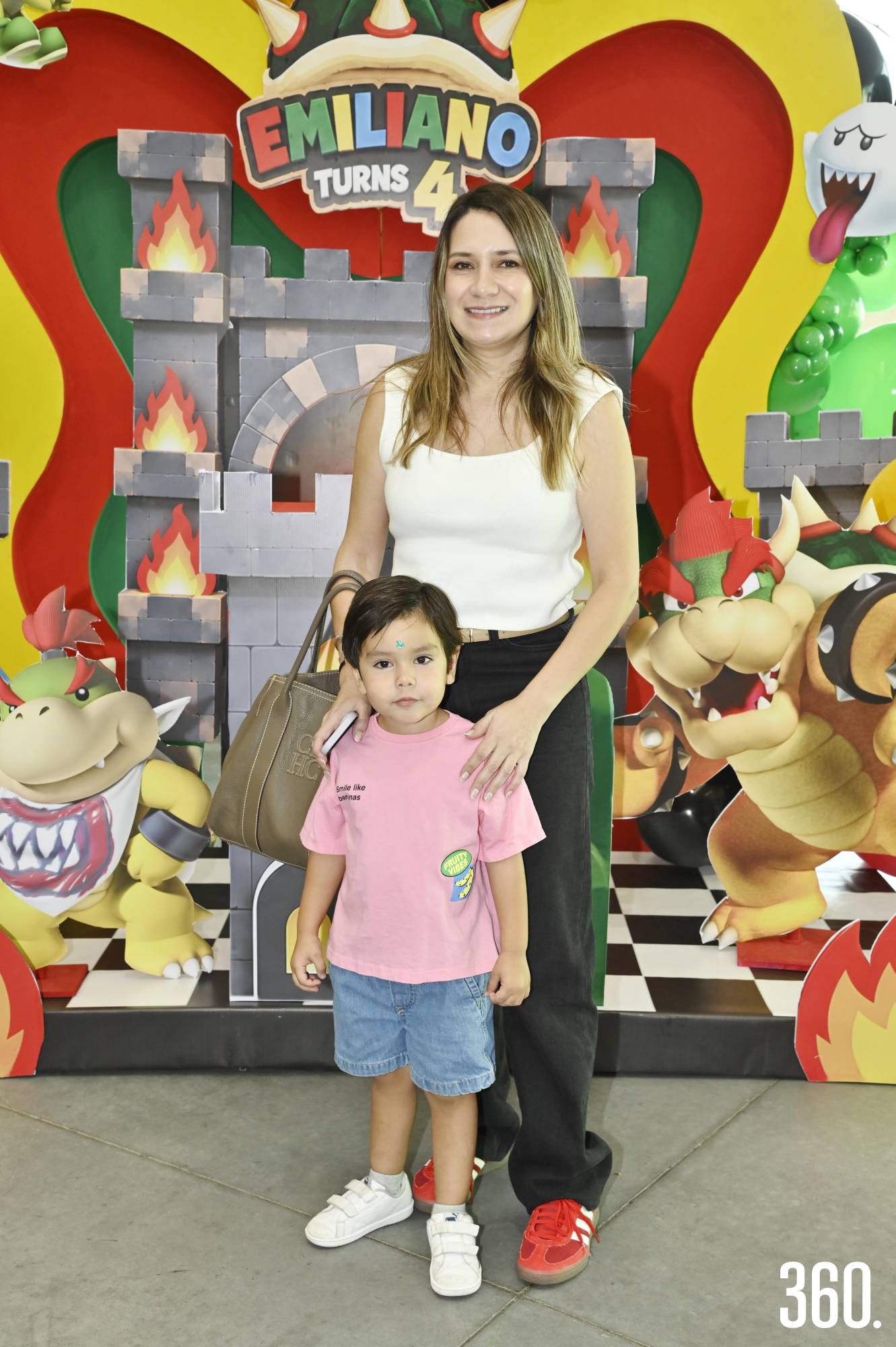 $!Bárbara con su hijo Nicolás Garza.
