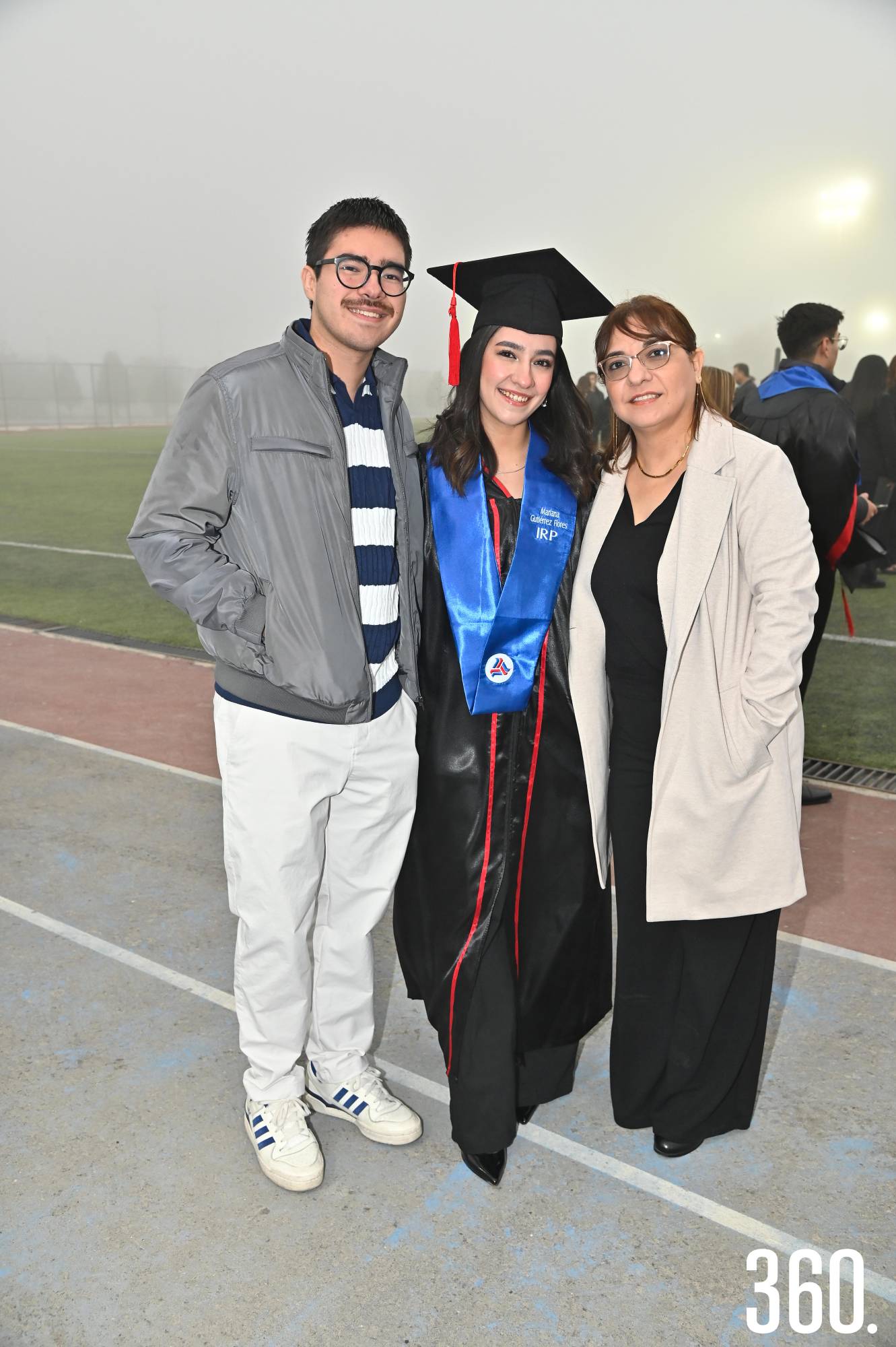 $!Mauricio Gutiérrez y Patricia Flores con Mariana Gutiérrez.
