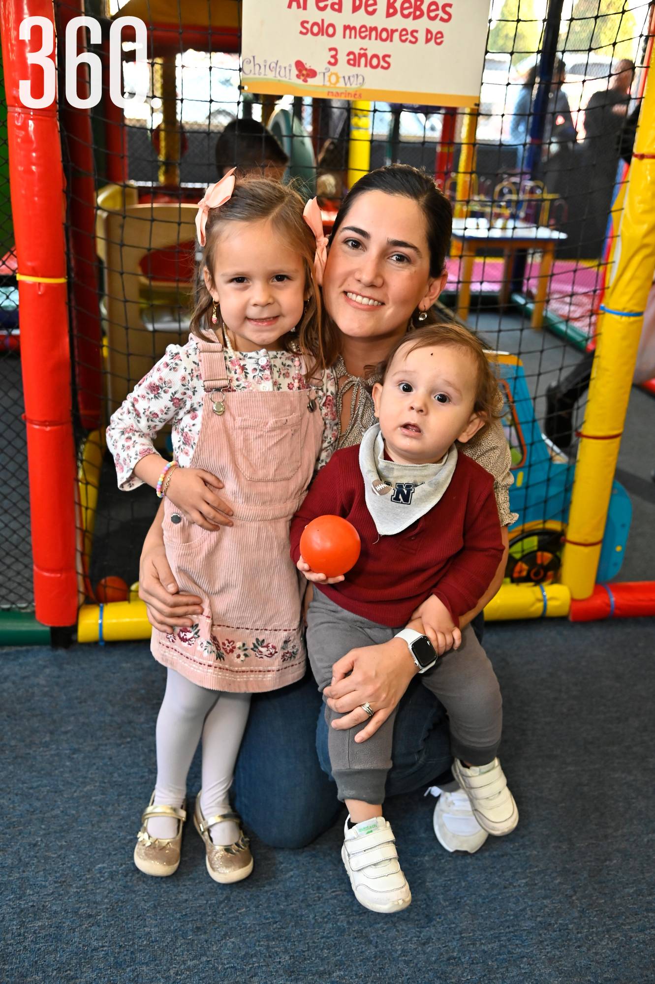 $!Gaby Moreira con Marygaby y Santiago Lozano.