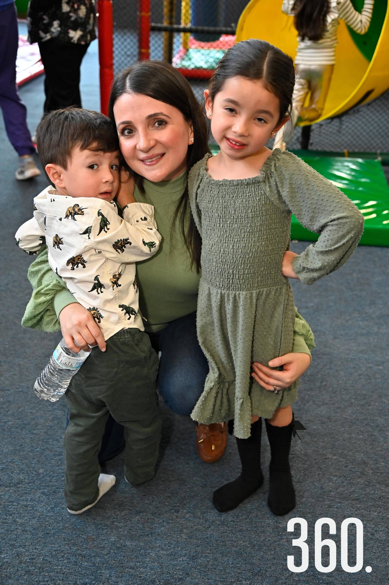 $!Brenda Lara con Joaquín e Ivanna Oros.