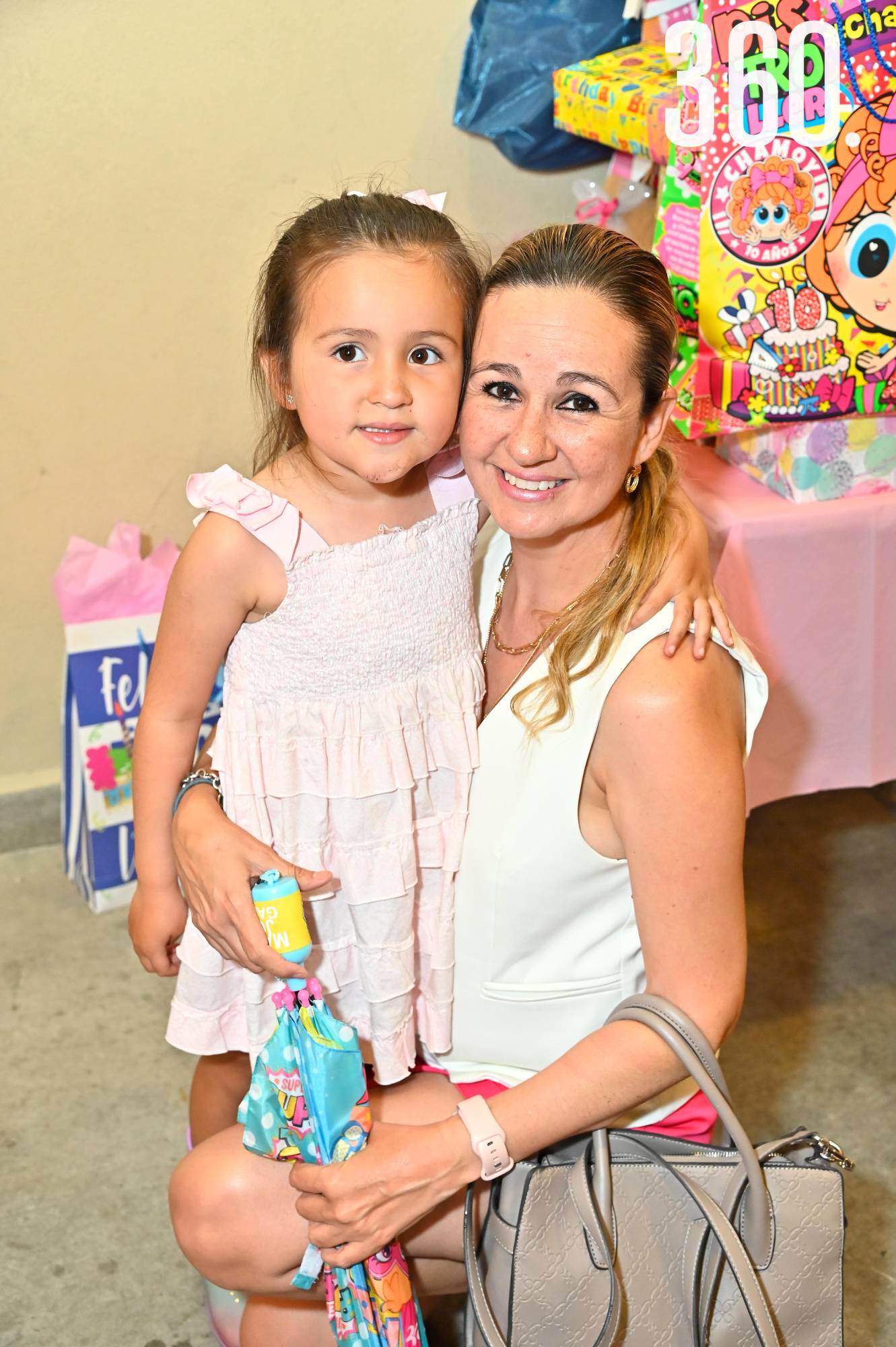 $!FIESTA DE BARBIE PARA CARLOTA Y NADIA DE LAS FUENTES