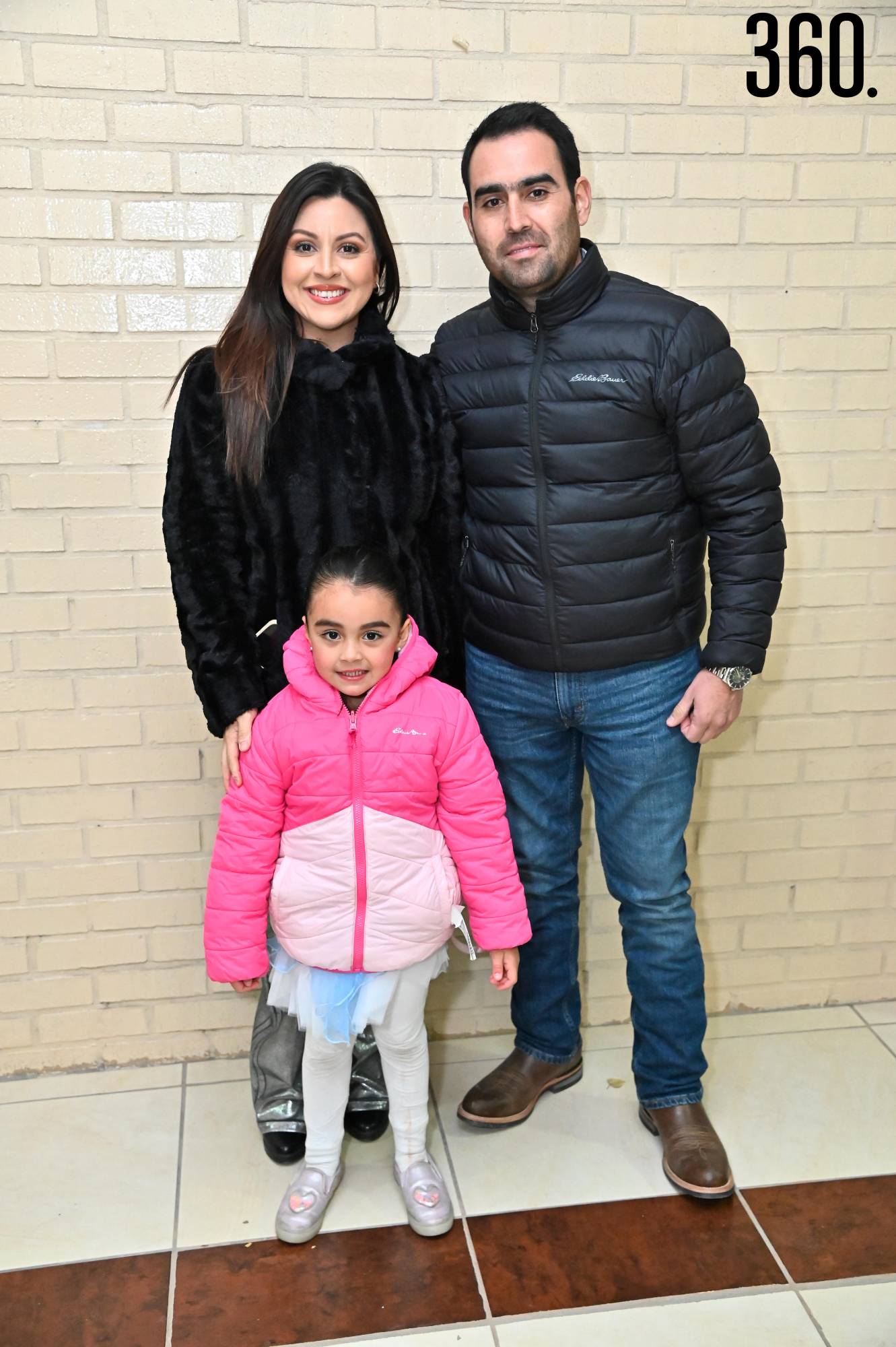 $!Fernanda Villalobos, Arturo y Roberta Huereca.