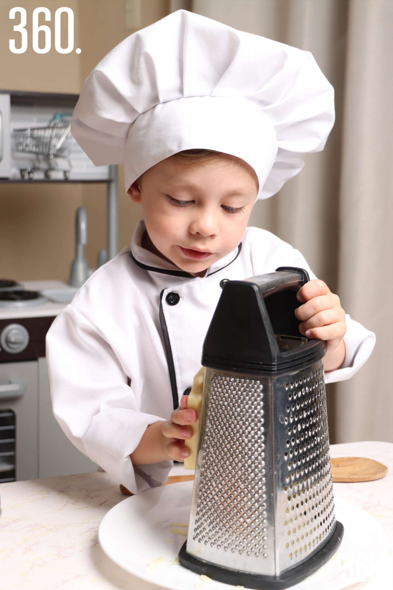 $!Orgullo saltillense: Mario Flores, mini chef y creador de contenidos